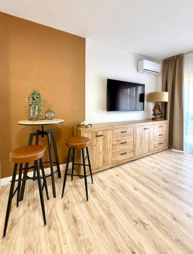 Marbella NikkiBeachFront Studio