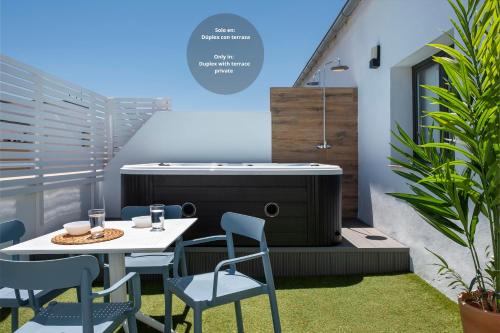 Lola de Triana Apartments