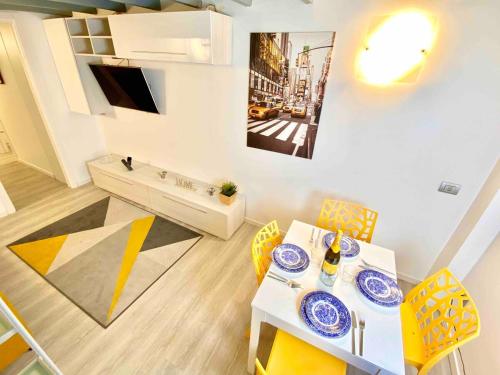 Loft in the center - metro - 12 beds