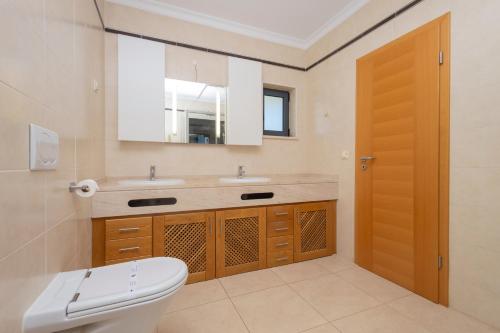 Laguna Vista Lagos , four Bedroom Luxury Penthouse
