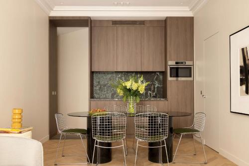 Harmony Collection III 3BR Suite 6P Opera Grevin