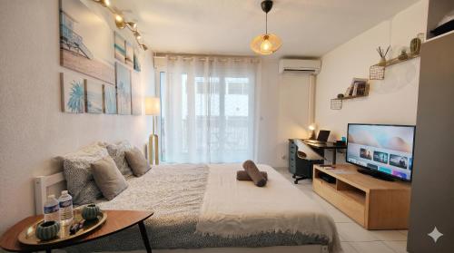Airkeys Le Galice - Idéal Couple en Escapade Aix Culture & Détente - Terrasse Privée - Calme - Parking GRATUIT - Bastide Cézanne en face - Centre Aix 15min à pied - WIFI HD - Climatisation