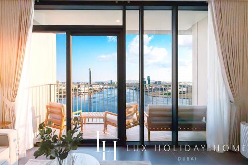 LUX The Dubai Creek Edge Suite