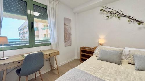 With ocean and pool views - Next to the beach - Private terrace