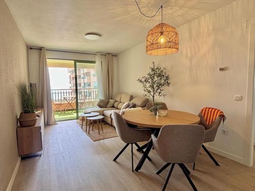 With ocean and pool views - Next to the beach - Private terrace