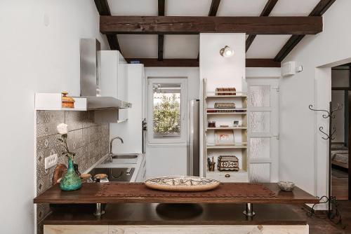 Runa - Cozy Little House Near the Beach