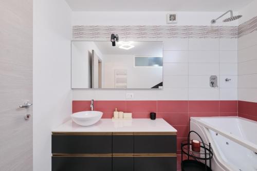 Gemelli Suite Design con Jacuzzi By HÔTEA