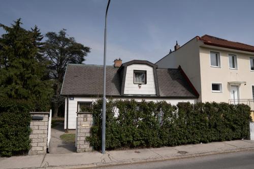 Haus mit Garten nahe U1