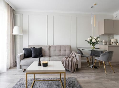 Mennica Residence Deluxe - Golden Apartments Warsaw
