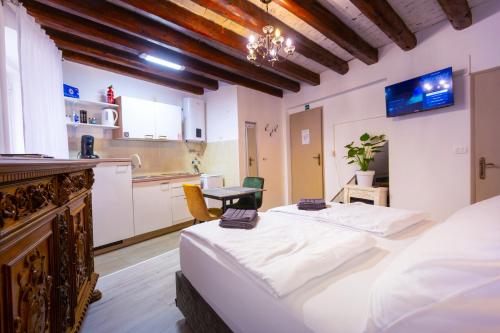 OLD TOWN - Heart of ROVINJ -