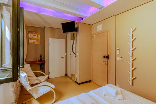 Tre Porte Rooms & Bar
