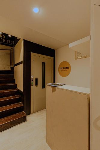 Tre Porte Rooms & Bar