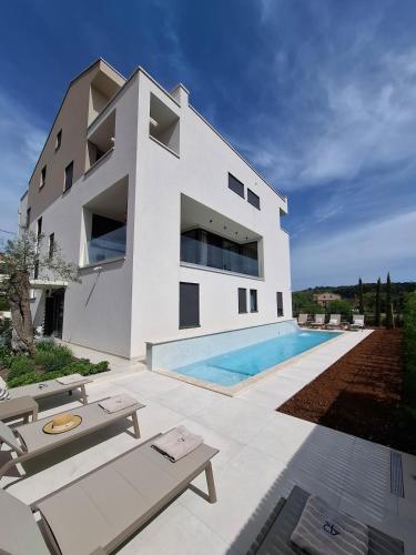 4R Royal Residence Rojnić Rovinj 1