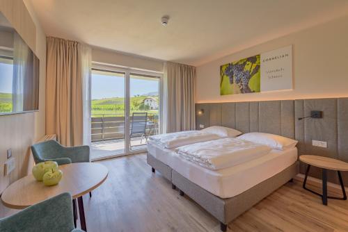 Hotel Cornelian Suites & Rooms