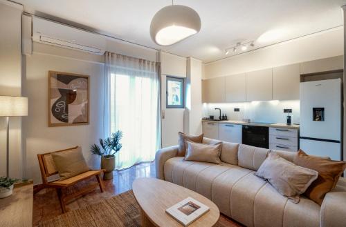 Sunny Modern Apt Side Acropolis View Ped Str