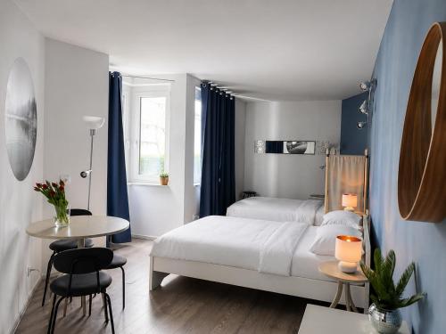 Renovated Cosy Schönbrunn Apartment