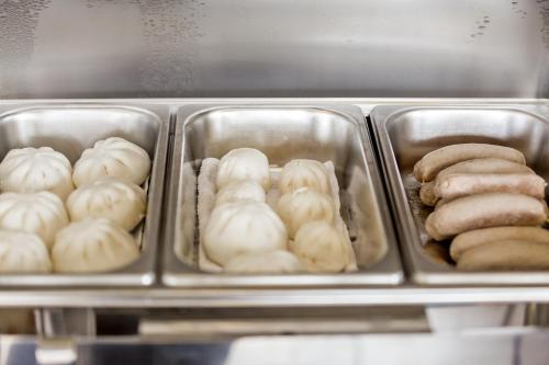 Jídlo v hotelu nebo okolí