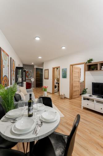 Centrum Kosice Apartment 60m2 4 beds