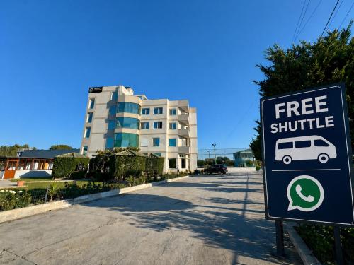 Aerostay hotel 1 km from airport