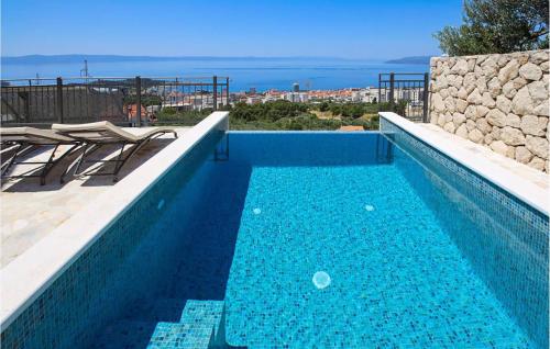 Cozy Home In Makarska