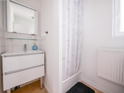 Cozy family house 2 bedrooms Free parking