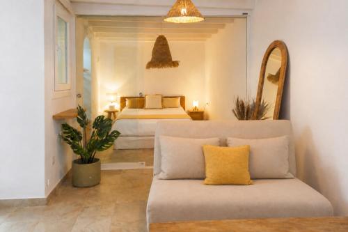 Silos Secret · Boutique Studio | Patio · A/C | Old Town Tarifa