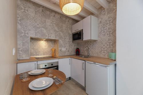 Silos Secret · Boutique Studio | Patio · A/C | Old Town Tarifa