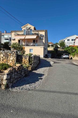 Apartments with parking space Kostrena, Rijeka - 25834