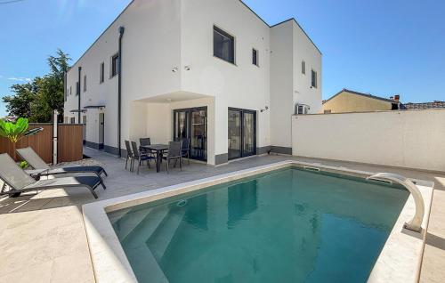 Awesome Home In Vodnjan