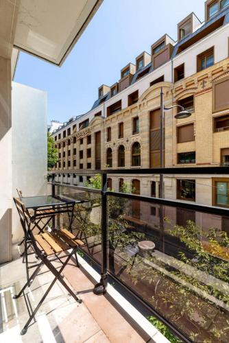 Cosy Apartment - Eiffel Tower