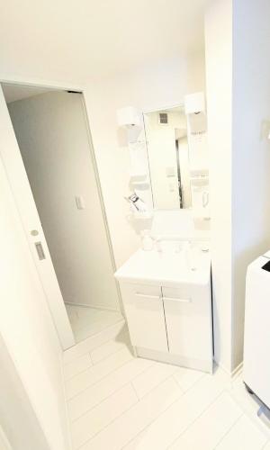 Yokohama Station Bright Apt for 4 10 min Walk