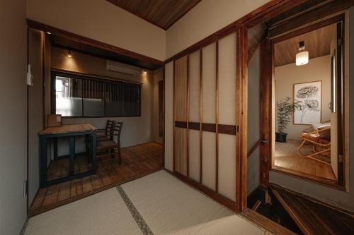 家族旅応援 5歳以下添い寝無料 一棟貸切宿 KIKUNOYA-sora- 名古屋駅迄車で5分 地下鉄太閤通駅徒歩4分 敷地内駐車場1台有り