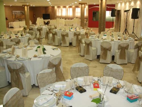 Εστιατόριο ή άλλο μέρος για φαγητό στο Hotel Fonda Neus