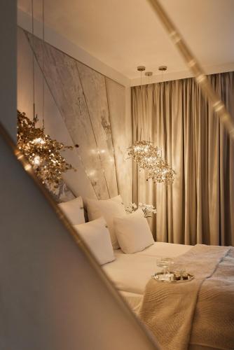 Sopot Okrzei Luxury Glamour Suite - 700m to Beach by Downtown Apartments