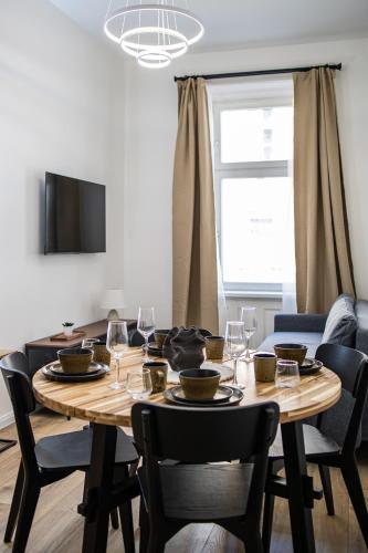 Venus Apartments - Almassy Park II