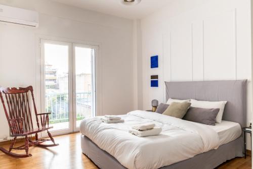 Charming Seaside Apartment Elegant 2BR in Glyfada