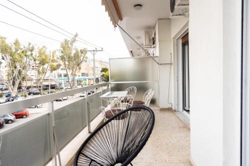 Charming Seaside Apartment Elegant 2BR in Glyfada