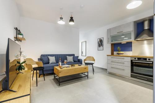 The Grey Nest - Skopelos Town Hideaway