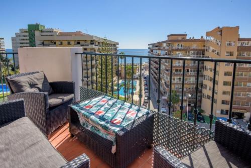Spacious apartment with sea views