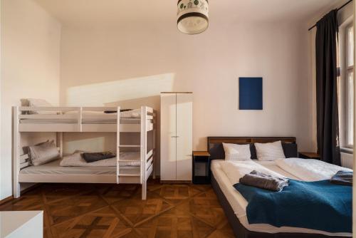 Grand 2BD Apartment for 8 Guests