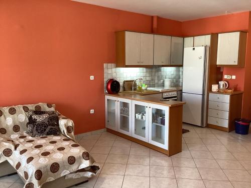 Soft Horizon Apartment
