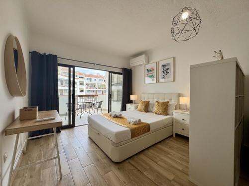 Albufeira Skylight 3 With Pool by Homing