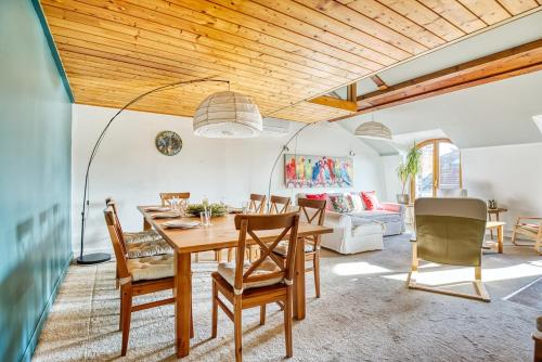 WeHost - Toits - Air-conditioned duplex - 8 people 4 bedroom