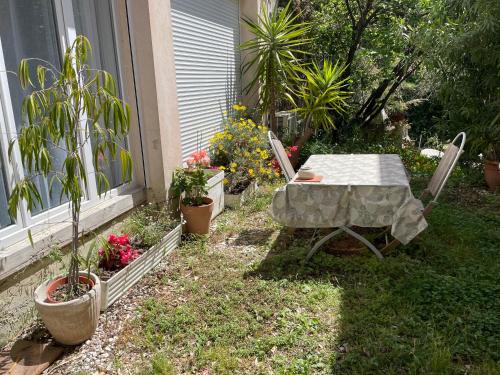 Nice, Studio dans Villa dans un écrin de nature