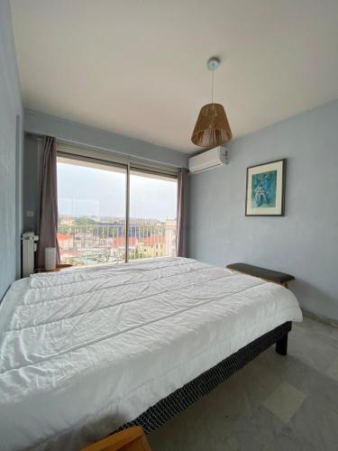Juan les Pins Le Bristol, 3 room apartment with sea view photo 3