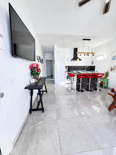 CASA RENE - Sunny apartment near beach and center