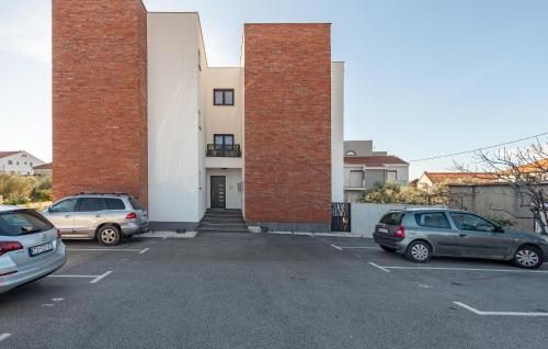 Lovely Apartment In Zadar With Wifi