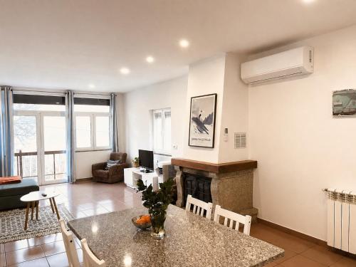 Gallery image of Casa de Casarelhos AL- T2 - AC - Terraço - BBQ - "Gerês" in Geres