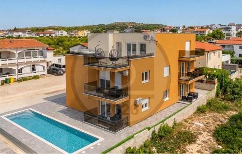 1 Bedroom Gorgeous Apartment In Vir