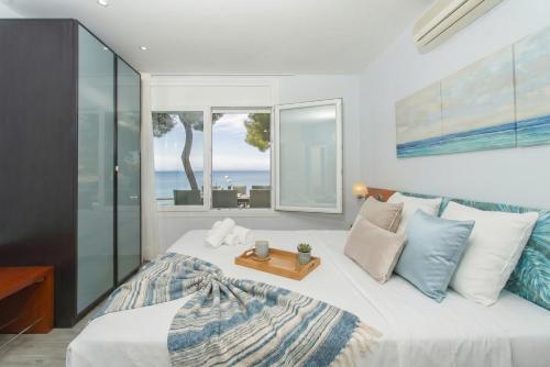WELCS VILLA 346 MADRAGUE primera linea de mar
